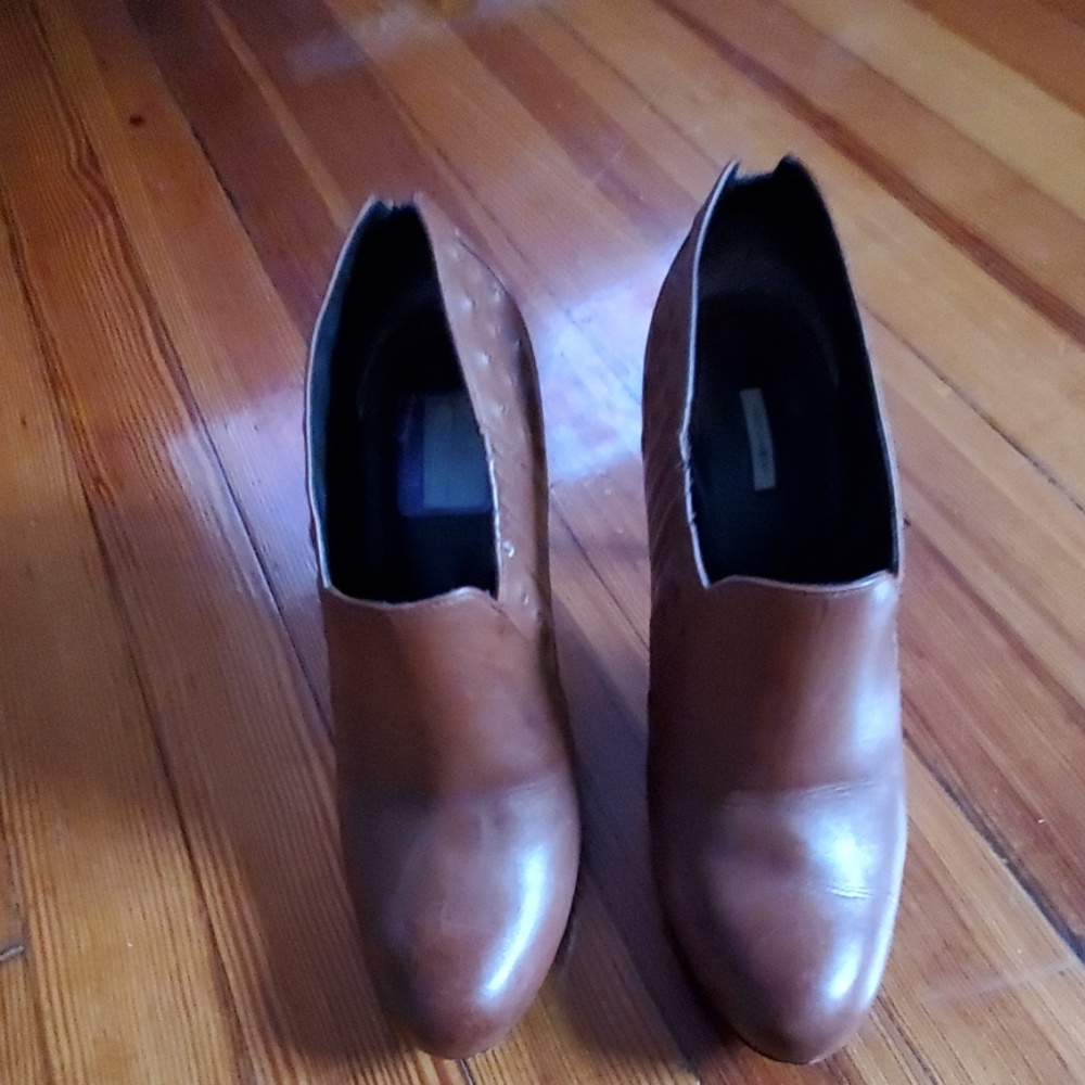 Max Studio booties